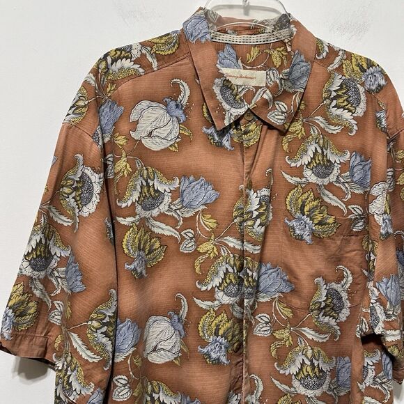 Tommy Bahama Tropical Mens Shirt XL Floral 100% Silk Short Sleeve Hawaiian Trip - Picture 4 of 12
